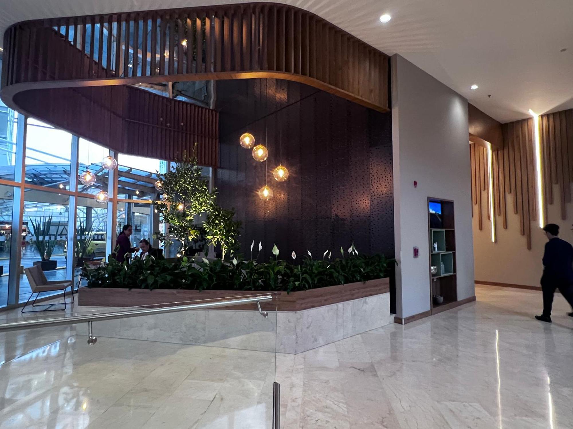 Holiday Inn Bogota Airport, An Ihg Hotel Exterior foto